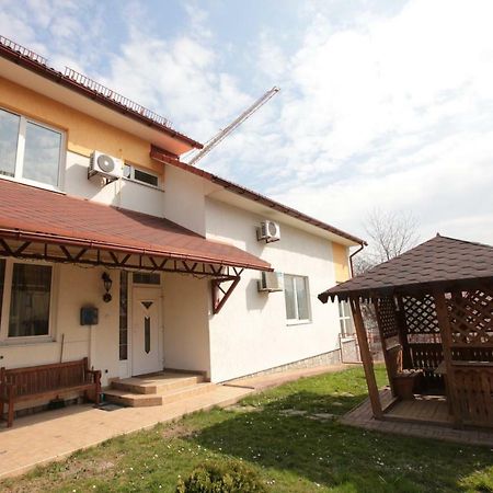 Апартаменти В Центрі Трускавця Truskavets Exterior foto